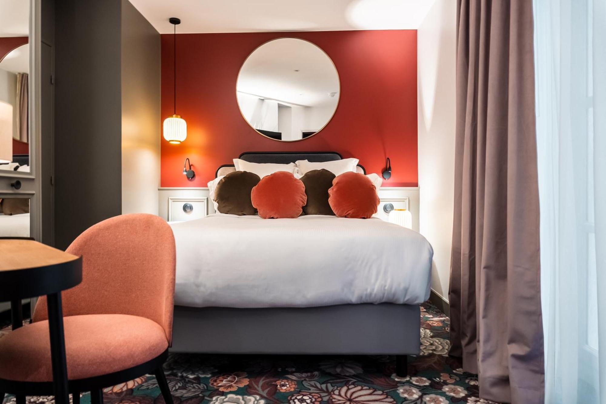 Small,1742573569:JPEG